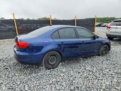 Trzecie zdjęcie samochodu z tyłu: 2014 VOLKSWAGEN JETTA BASE VIN:3VW2K7AJ4EM355466 - miniatura