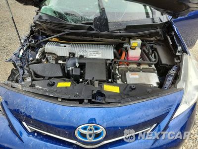 Zdjęcie 12 z 13 samochodu: 2012 TOYOTA PRIUS V THREE VIN:JTDZN3EU1C3090137 - miniatura