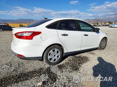 Trzecie zdjęcie samochodu z tyłu: 2013 FORD FOCUS S VIN:1FADP3E23DL164104 - miniatura