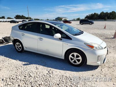 Czwarte zdjęcie samochodu z boku: 2015 TOYOTA PRIUS THREE VIN:JTDKN3DU1F0428421 - miniatura