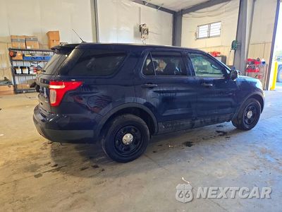 Trzecie zdjęcie samochodu z tyłu: 2015 FORD EXPLORER POLICE INTERCEPTOR VIN:1FM5K8AR7FGC08853 - miniatura