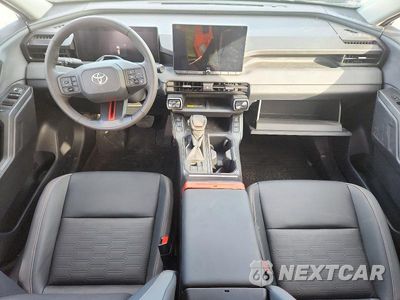 Zdjęcie 8 z 13 samochodu: 2026 TOYOTA RAV4 WOODLAND VIN:2T36CRAV6TW026828 - miniatura