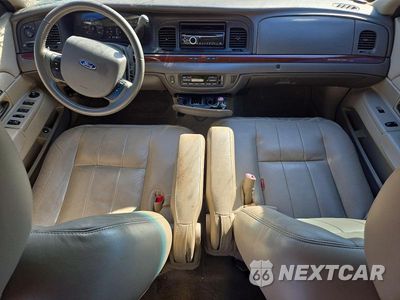 Zdjęcie 8 z 12 samochodu: 2011 FORD CROWN VICTORIA LX VIN:2FABP7EV3BX153726 - miniatura