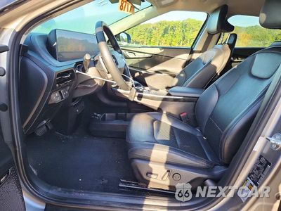 Zdjęcie 7 z 13 samochodu: 2023 KIA EV6 WIND VIN:KNDC34LAXP5128923 - miniatura
