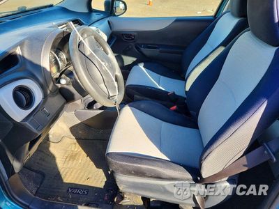 Zdjęcie 7 z 12 samochodu: 2012 TOYOTA YARIS 3-DOOR L VIN:JTDJTUD31CD512211 - miniatura