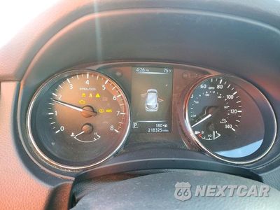 Zdjęcie 9 z 13 samochodu: 2017 NISSAN ROGUE SPORT SV VIN:JN1BJ1CR3HW133093 - miniatura