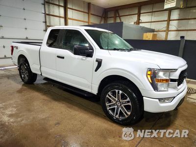 Czwarte zdjęcie samochodu z boku: 2022 FORD F150 SUPER CAB VIN:1FTEX1EP7NFA25799 - miniatura