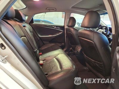 Zdjęcie 10 z 13 samochodu: 2011 HYUNDAI SONATA LIMITED VIN:5NPEC4ACXBH132931 - miniatura