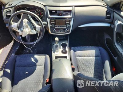 Zdjęcie 8 z 12 samochodu: 2016 NISSAN ALTIMA 2.5 SV VIN:1N4AL3AP4GC255922 - miniatura