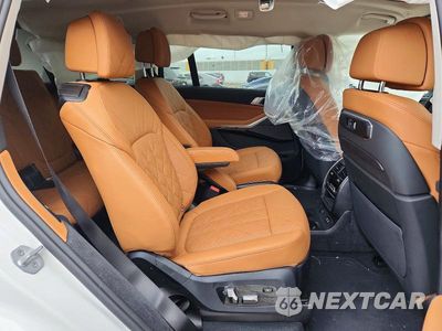 Zdjęcie 11 z 13 samochodu: 2026 BMW X7 XDRIVE40I VIN:5UX23EM01T9110884 - miniatura