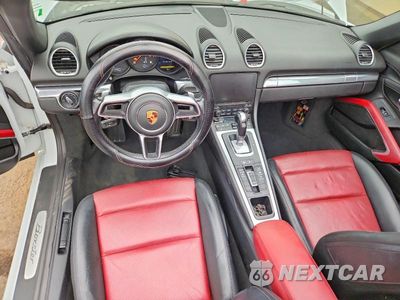 Zdjęcie 8 z 12 samochodu: 2022 PORSCHE BOXSTER BASE VIN:WP0CA2A87NS205398 - miniatura