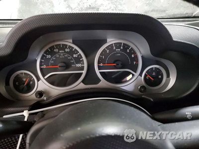 Zdjęcie 9 z 14 samochodu: 2007 JEEP WRANGLER SAHARA VIN:1J8GA59197L169505 - miniatura