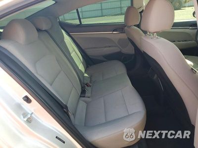 Zdjęcie 10 z 12 samochodu: 2017 HYUNDAI ELANTRA SE VIN:5NPD74LF1HH193326 - miniatura