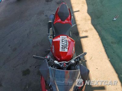 Piąte zdjęcie samochodu w środku: 2019 KAWASAKI EX400 VIN:JKAEXKG16KDA28339 - miniatura