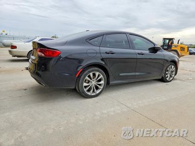 Trzecie zdjęcie samochodu z tyłu: 2015 CHRYSLER 200 S VIN:1C3CCCDG7FN610328 - miniatura