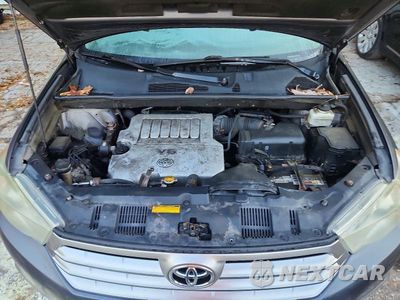 Zdjęcie 12 z 13 samochodu: 2012 TOYOTA HIGHLANDER SE VIN:5TDBK3EH8CS167422 - miniatura
