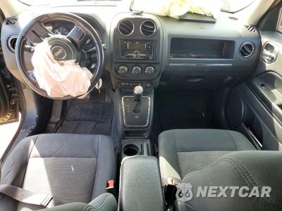Zdjęcie 8 z 13 samochodu: 2011 JEEP PATRIOT SPORT VIN:1J4NT1GA8BD112763 - miniatura