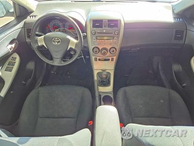 Zdjęcie 8 z 12 samochodu: 2010 TOYOTA COROLLA S VIN:1NXBU4EE1AZ316327 - miniatura