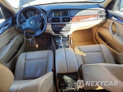 Zdjęcie 8 z 13 samochodu: 2013 BMW X5 XDRIVE35I VIN:5UXZV4C58D0E09880 - miniatura