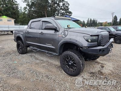 Czwarte zdjęcie samochodu z boku: 2011 TOYOTA TUNDRA CREWMAX SR5 VIN:5TFDY5F15BX183316 - miniatura