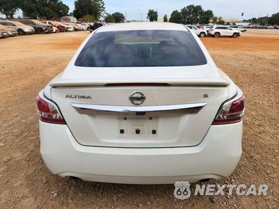 Zdjęcie 6 z 13 samochodu: 2015 NISSAN ALTIMA 2.5 S VIN:1N4AL3AP2FC215935 - miniatura