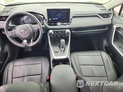 Zdjęcie 8 z 14 samochodu: 2025 TOYOTA RAV4 HYBRID XLE VIN:JTMRWRFV5SD317538 - miniatura