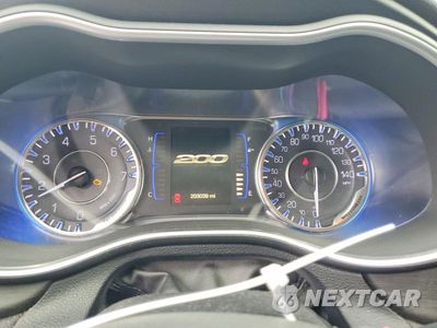 Zdjęcie 9 z 12 samochodu: 2016 CHRYSLER 200 LIMITED VIN:1C3CCCAB4GN160437 - miniatura