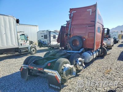 Czwarte zdjęcie samochodu z boku: 2024 VOLVO VNL SEMI TRUCK VIN:4V4NC9EH2RN646029 - miniatura