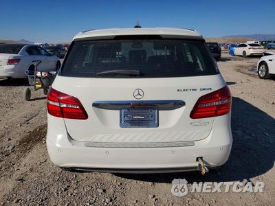 Zdjęcie 6 z 12 samochodu: 2015 MERCEDES-BENZ B ELECTRIC VIN:WDDVP9AB2FJ006784 - miniatura