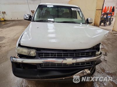 Piąte zdjęcie samochodu w środku: 2002 CHEVROLET SILVERADO C1500 VIN:2GCEC19T321401033 - miniatura