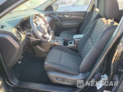 Zdjęcie 7 z 13 samochodu: 2017 NISSAN ROGUE SPORT SV VIN:JN1BJ1CR5HW125061 - miniatura