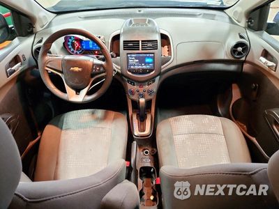 Zdjęcie 8 z 12 samochodu: 2014 CHEVROLET SONIC LS VIN:1G1JA5SHXE4114100 - miniatura
