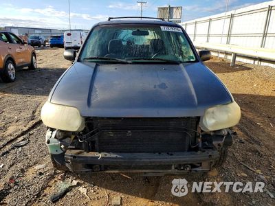 Piąte zdjęcie samochodu w środku: 2005 FORD ESCAPE VIN:1FMYU92Z75DA03836 - miniatura