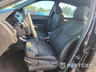 Zdjęcie 7 z 13 samochodu: 2010 FORD FOCUS SE VIN:1FAHP3FN0AW294880 - miniatura