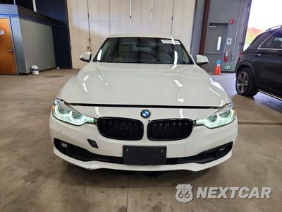 Piąte zdjęcie samochodu w środku: 2018 BMW 320 XI VIN:WBA8A3C55JA487147 - miniatura