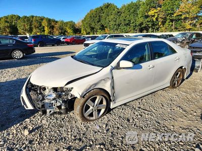 2013 TOYOTA CAMRY SE 4T1BF1FK3DU696403 - główne zdjęcie licytacji z USA - miniatura