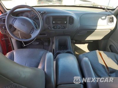 Zdjęcie 8 z 13 samochodu: 1999 FORD EXPEDITION VIN:1FMPU18L3XLC01029 - miniatura