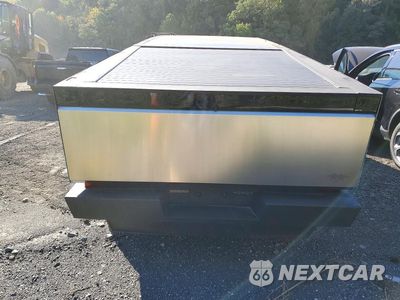 Zdjęcie 6 z 12 samochodu: 2024 TESLA CYBERTRUCK VIN:7G2CEHEE5RA056042 - miniatura