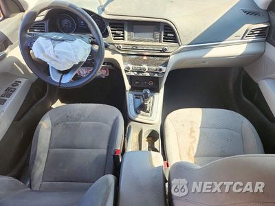 Zdjęcie 8 z 12 samochodu: 2020 HYUNDAI ELANTRA SE VIN:5NPD74LF2LH599558 - miniatura