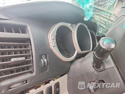 Zdjęcie 9 z 12 samochodu: 2004 TOYOTA 4RUNNER SPORT EDITION VIN:JTEBT14R940037371 - miniatura