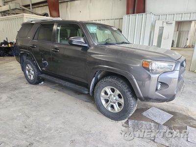 Czwarte zdjęcie samochodu z boku: 2017 TOYOTA 4RUNNER SR5 VIN:JTEBU5JR8H5445765 - miniatura