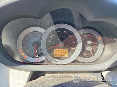 Zdjęcie 9 z 13 samochodu: 2006 TOYOTA RAV4 BASE VIN:JTMBD33V765014155 - miniatura