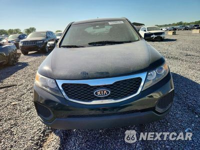 Piąte zdjęcie samochodu w środku: 2013 KIA SORENTO VIN:5XYKT3A11DG373346 - miniatura