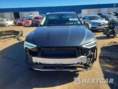 Piąte zdjęcie samochodu w środku: 2019 AUDI E-TRON PRESTIGE VIN:WA1VABGE1KB009100 - miniatura