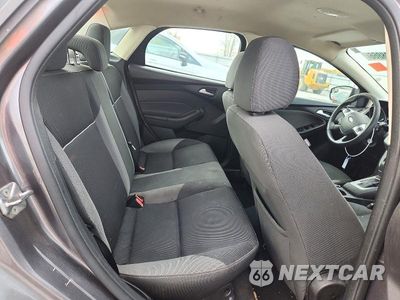 Zdjęcie 10 z 12 samochodu: 2014 FORD FOCUS SE VIN:1FADP3F21EL244873 - miniatura