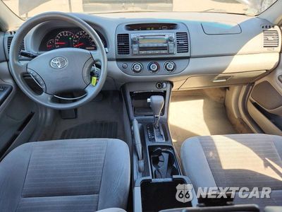 Zdjęcie 8 z 12 samochodu: 2006 TOYOTA CAMRY LE VIN:4T1BE32K16U154207 - miniatura