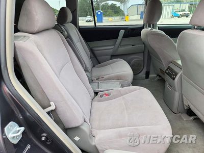 Zdjęcie 11 z 13 samochodu: 2008 TOYOTA HIGHLANDER BASE VIN:JTEES41AX82055694 - miniatura