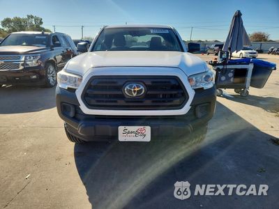 Piąte zdjęcie samochodu w środku: 2019 TOYOTA TACOMA SR VIN:5TFRX5GN6KX152005 - miniatura