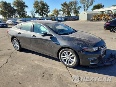 Czwarte zdjęcie samochodu z boku: 2018 CHEVROLET MALIBU LT VIN:1G1ZD5ST8JF164751 - miniatura