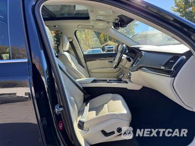 Zdjęcie 10 z 14 samochodu: 2016 VOLVO XC90 T6 VIN:YV4A22PK1G1051154 - miniatura